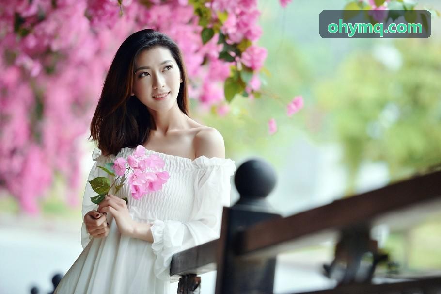 金融争议解决与执业理念深色背景